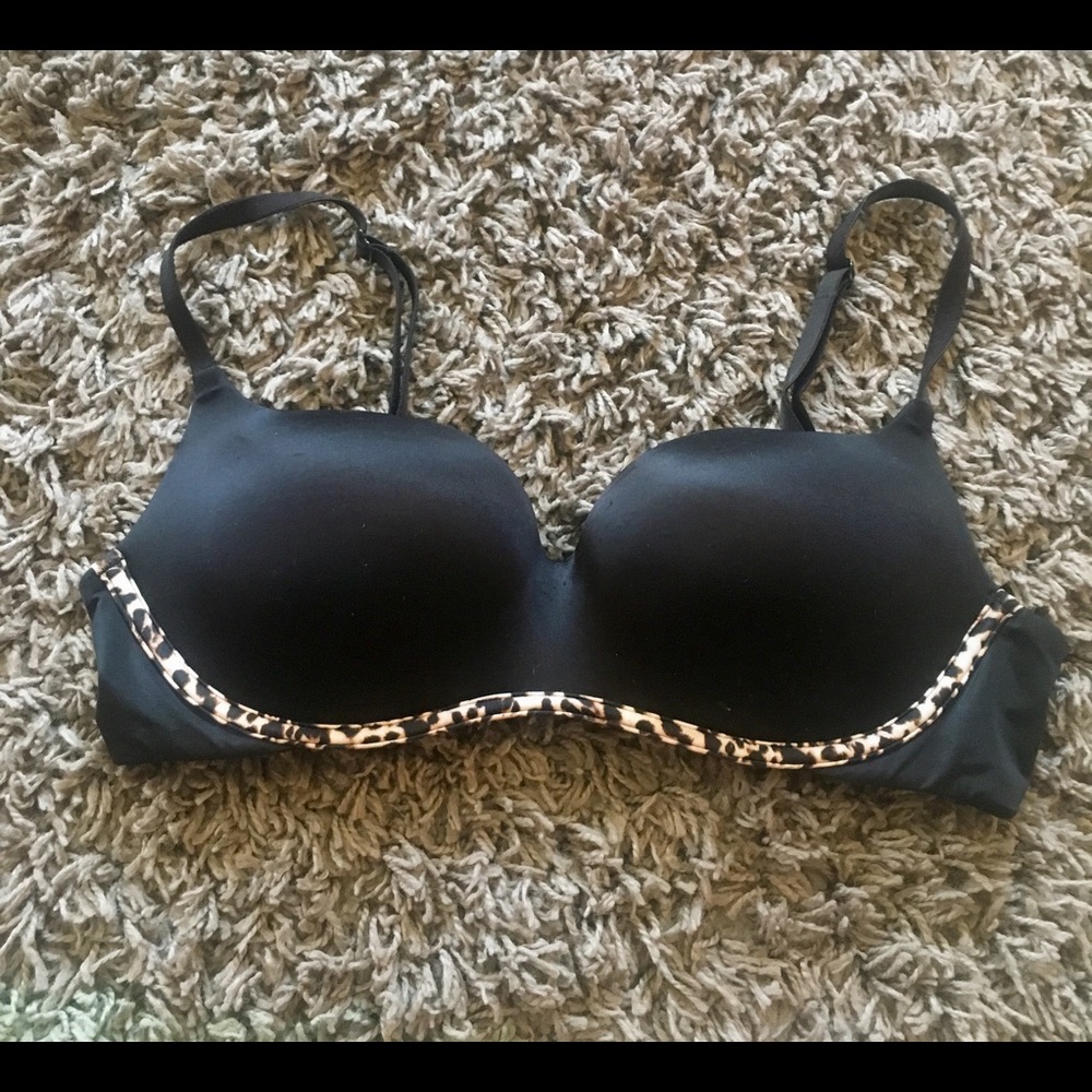 Victorias Secret Balconet Bra 32C